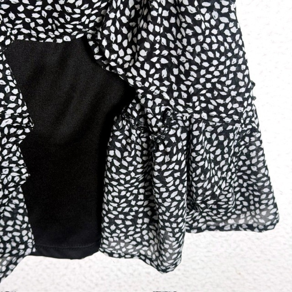 She + Sky Black White Petal Print Tiered Ruffle Mini Dress SS7051 Womens Large - Picture 2 of 8